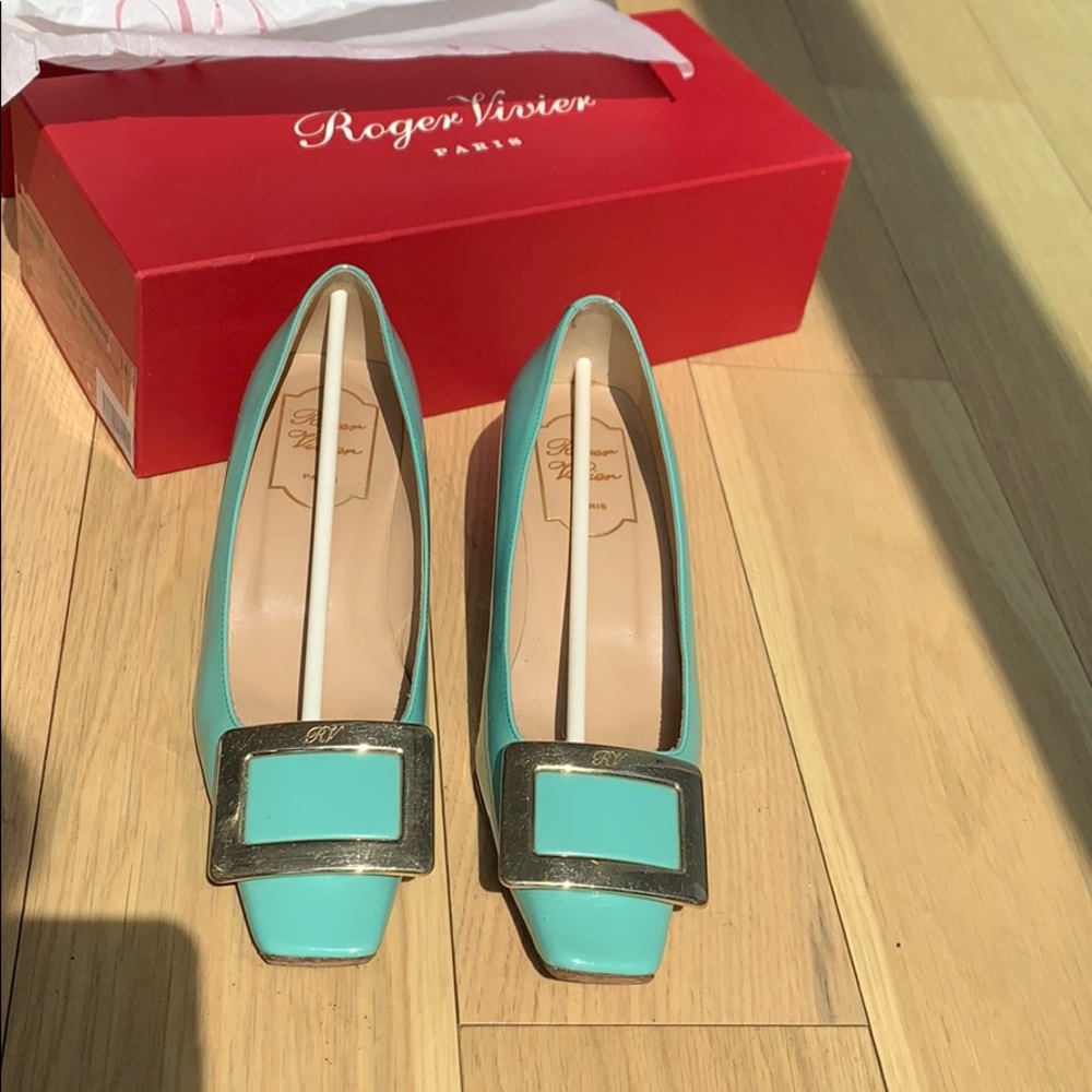 Roger Vivier Belle Pump